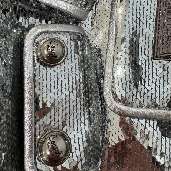 RARE Vintage New Coach Poppy Limited Edition Sequin Spotlight Silver Tote #13821 - Picture 9 of 16